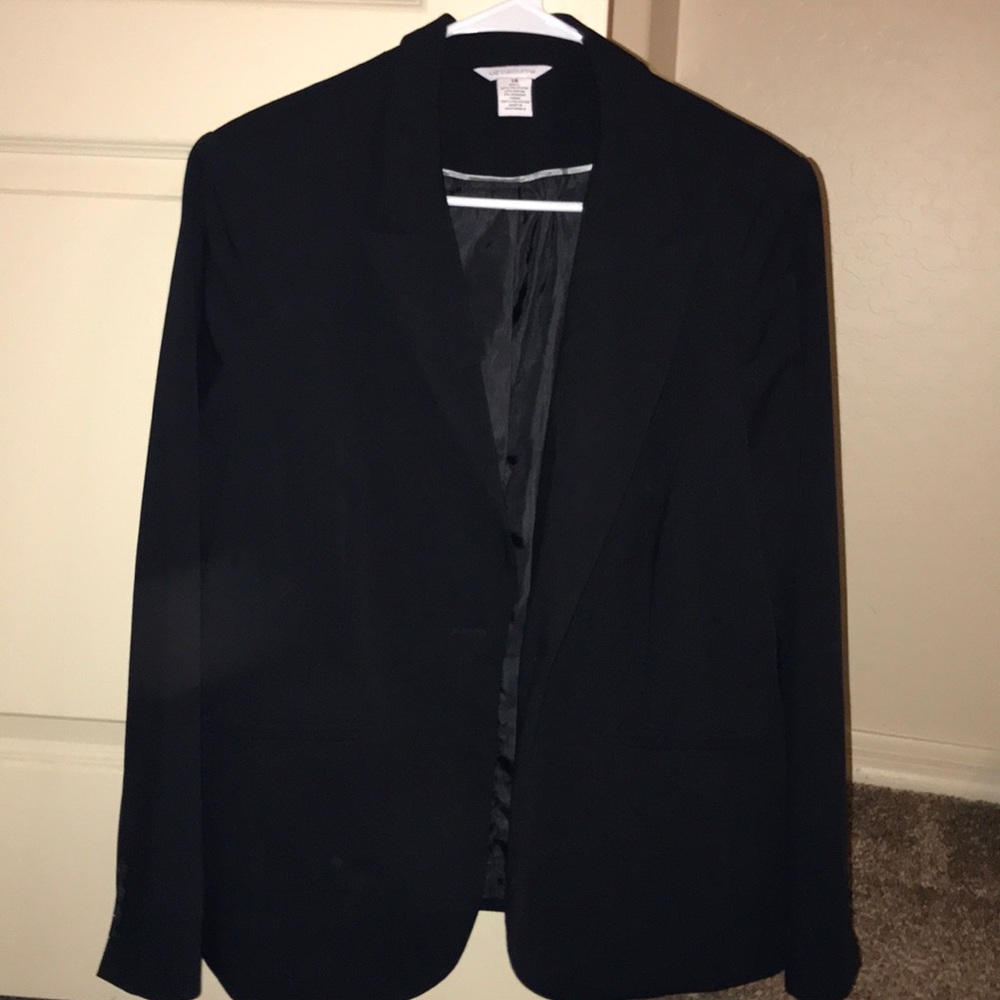 Women’s black suit jacket size 14